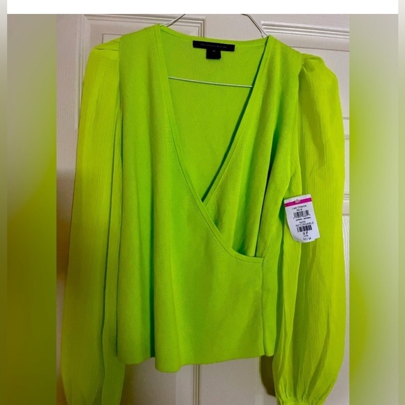 French connection, stunning 
lime, green sheer sleeves
Deep V Front
New w/tTags - Picture 3 of 11